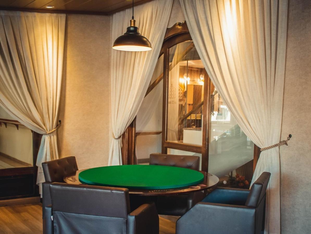Hotel Tirol Treze Tílias Extérieur photo