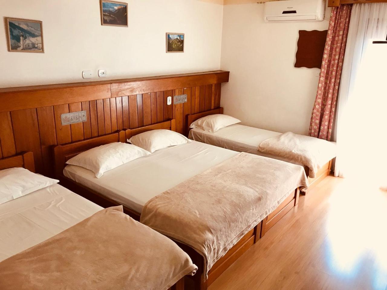 Hotel Tirol Treze Tílias Extérieur photo